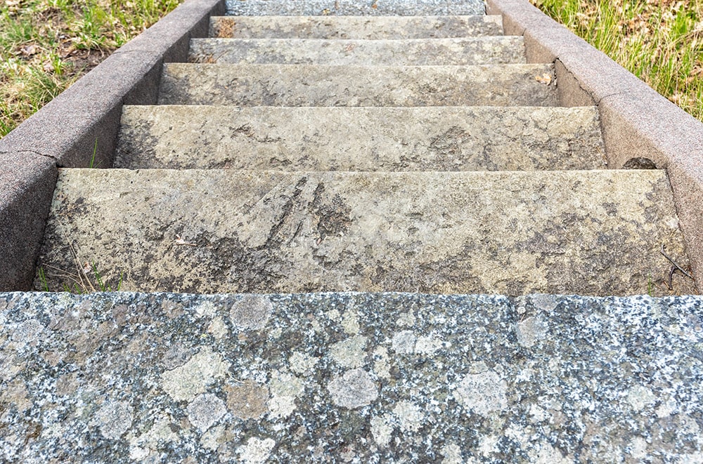 Treppe vom Steinmetz für Kolbermoor